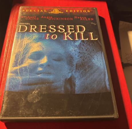 "Dressed To Kill" unrated version M.Caine A. Dickenson used dvd 1