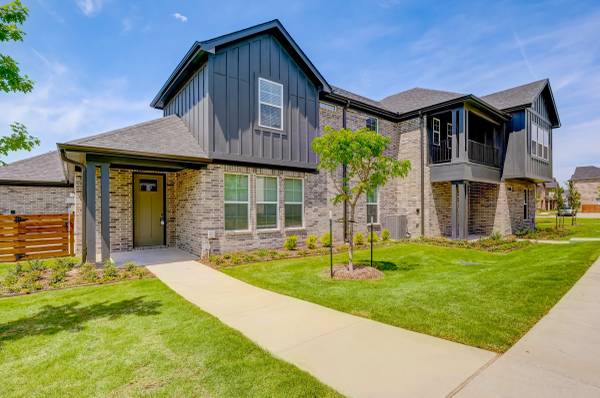 Second Chance in Willow Park! 1