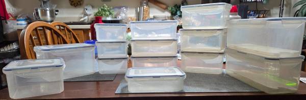 Lock & Lock food storage containers $20 or best offer 1