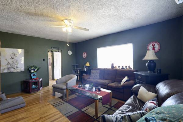 $144,900 / 2br - 1303ft2 - FUERA DEL MERCADO- ¡Propiedad de Inversión Disponible de 2 Habitaciones y 1 Baño! (Espanola, NM)63659900962947122