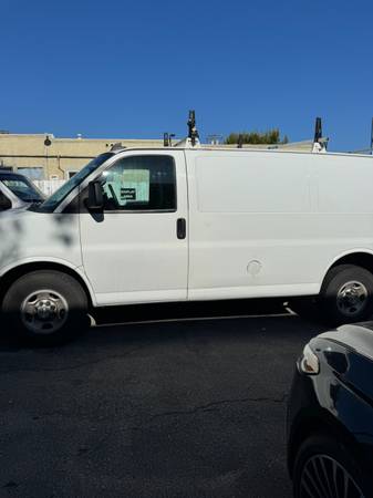 Chevrolet Express 2019 137983 ML - $13,900 (Tujunga)63436935098371123