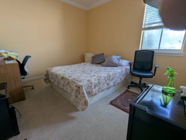 $975 / 1br - 180ft2 - >> Se Renta Habitación // Room for Rent ** Doral << (Doral)63906441225091122