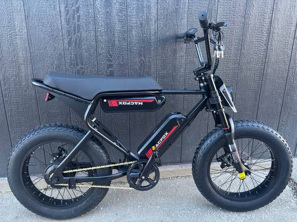 bell mtn bike helmets Nomad Mips 2 Helmet Model:BBRAR25-76 Rains Rolltop Rucksack Large The 3QTR Air MIPS Aventon Level 3 Step-Through