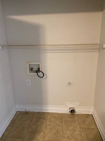 $1,111 / 2br - 1000ft2 - Clifton Place Apartments - Burlington's Best Location (Burlington)64027274492546122
