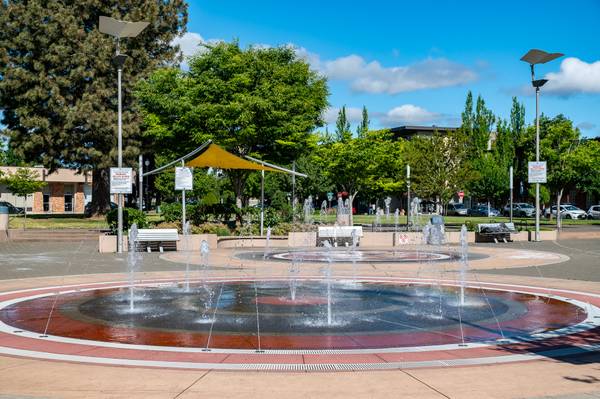 $1.399 / 442 pies² - ¡Solo quedan algunos! Estudio – Centro de Gresham – 2 semanas de alquiler gratis (Gresham, OR)63831771712769120