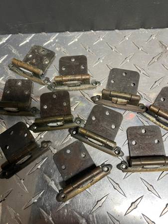 Cabinet kitchen hings 1