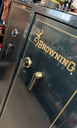 Browning gun safe ( medallion series) model 6326 1