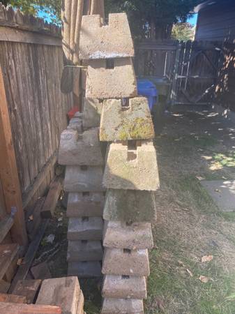 USED Pier blocks for deck 1