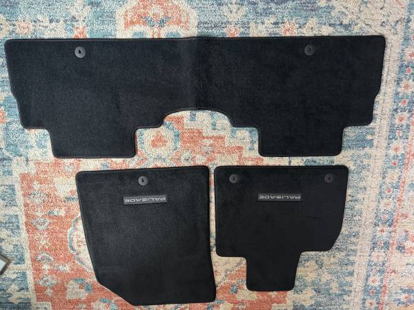 2025 Hyundai Palisade Floor Mats 1