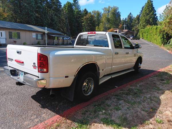 2003 Dodge RAM 3500HD de 6 velocidades Dually 5.9 Cummins necesita reparación de transmisión - $7,500 (Milwaukie)63618433679363124