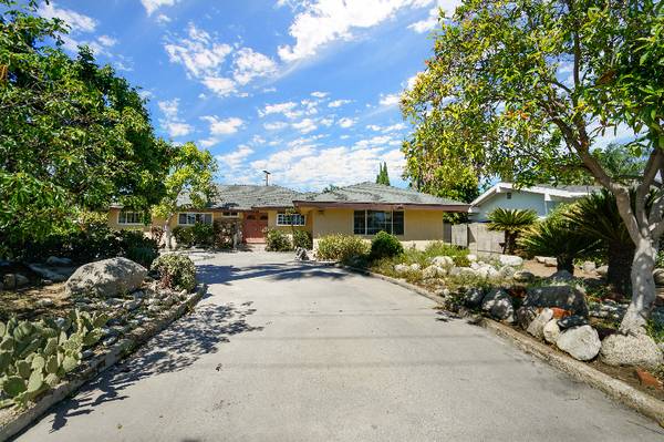 $4200.00 / 3br - 2000ft2 - 3BD2BA NORTHRDGE Gran Casa Cómoda Cerca de FWY63857624141313121