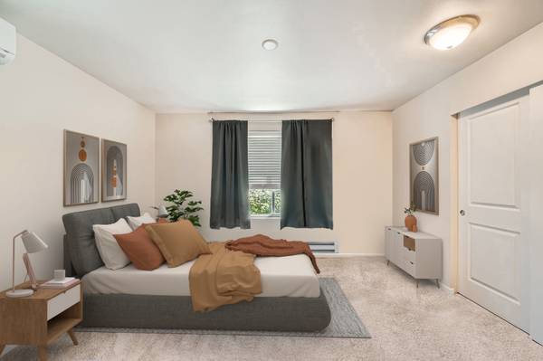 $720,000 / 3br - 1580ft2 - Imagine just steps to parks and walking trails (Seattle)63308212417027124