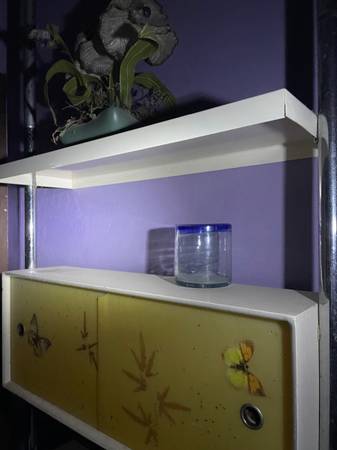 Bathroom extend a shelf . 1