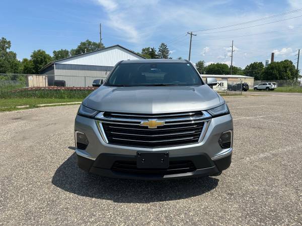2023 Chevrolet Traverse LT - $27,995 (Farmington)63481326608641121