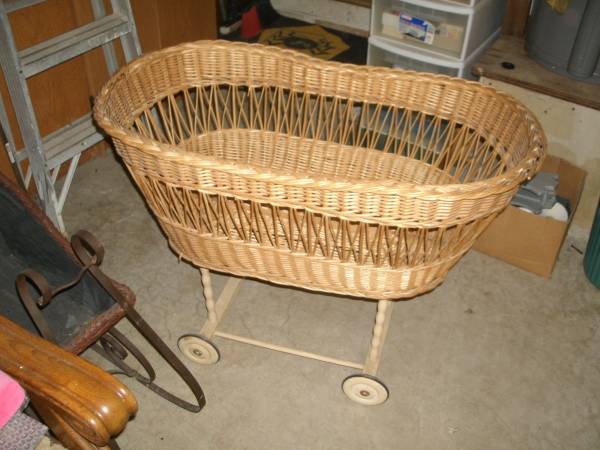 Vintage Wicker Bassinet 1