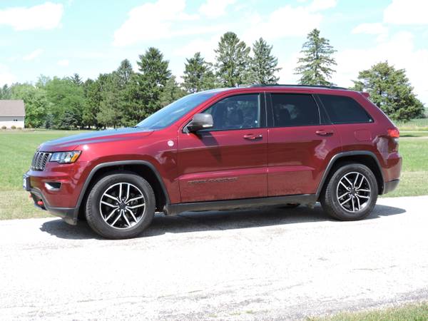 2020 Jeep Grand Cherokee Trailhawk 4x4 - $24,997 (MJ Auto Hartford)63613818250627121