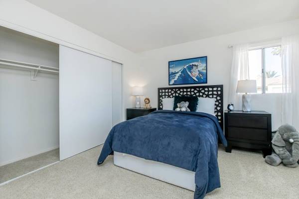 $1,979 / 1br - 628ft2 - Lavadora y Secadora en Casa, Áreas de Picnic, 1 dormitorio (18414 W. Jakes Way, Canyon Country, CA)63840114989953121