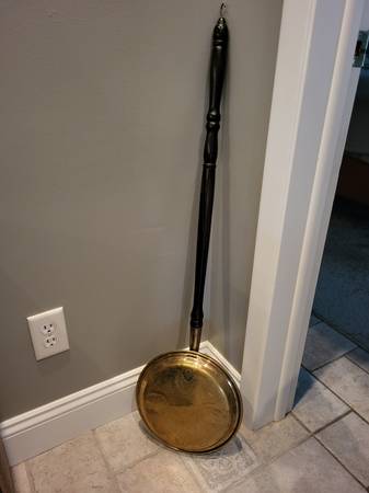 Decorative English 'warming' pan 1