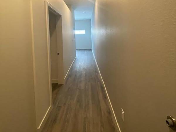 $1,500 / 1br - 582ft2 - Cozy 1 BR/1 BA Retreat with Juliette Balcony, Pet-Friendly! (West Colfax Ave.)63973502860418121
