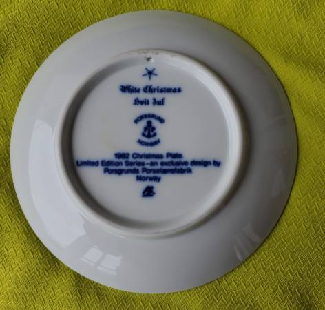 Coleccionable firmado Julen 1982 Plato Porsgrunds Blanco Navidad - $10 (Tacoma)63439403488769121