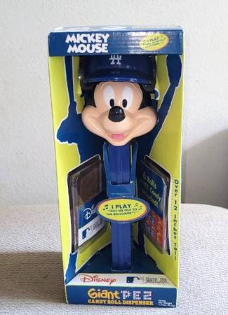 2008 DODGERS DISNEY MICKEY MOUSE GIANT PEZ DISPENSER NEW 1