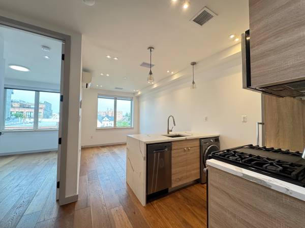 $3,250 / 2br - ‼️ NO FEE ! Luxury 2BR/2Bath ! W/D in unit ! Terrace !63788856830465120
