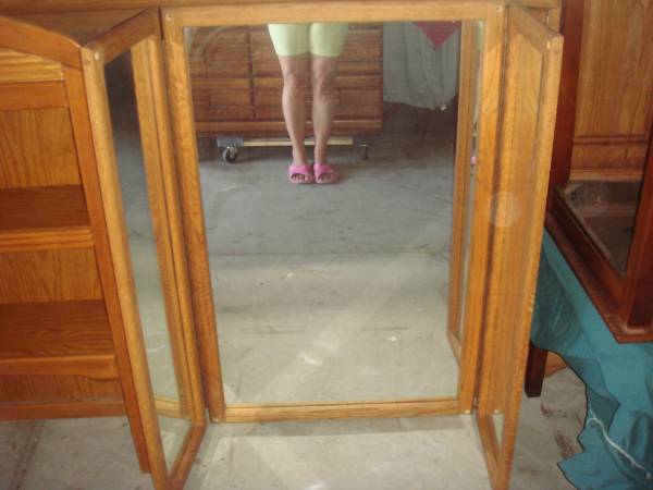 Oak Folding Mirror for Dresser 1