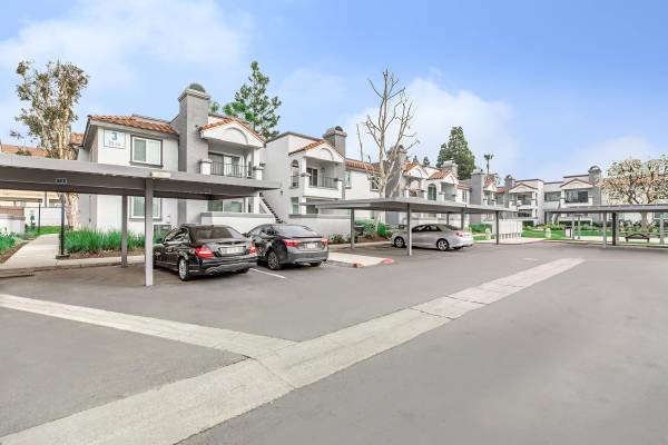 $2,030 / 1br - 657ft2 - 1/BD, Gas Fireplace, On-call Maintenance (11475 Central Avenue, Chino, CA)64028082604289123