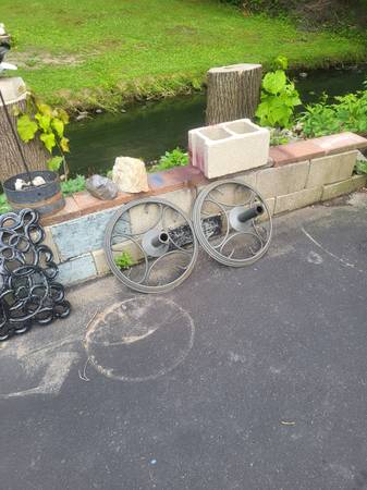 Umbrella Stands - $1563470635415299122