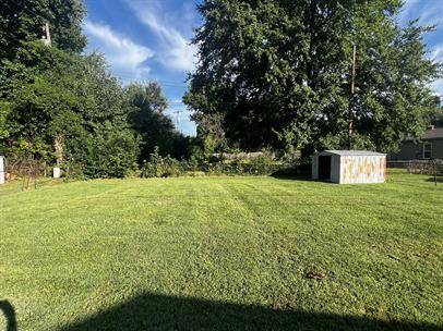 $1,399 / 3br - 1100ft2 - 2003 E. 8th Street (Jeffersonville)64008828694403123