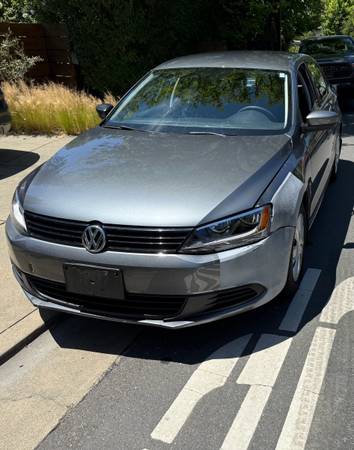 2012 Volkswagon Jetta - only 27K miles!! - $7,000 (San Anselmo)63617813851393123