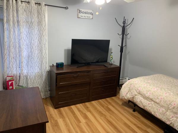 $1,100 Spacious Room Available - Everything Included! - Peabody, MA (Peabody-MA)63996690734338120