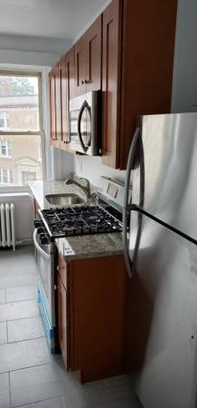 $5,400 / 4br - 1500ft2 - Gorgeous BROOKLINE 4 BEDROOM 1.5 BATH NO FEE!  This can fly63196352520961121