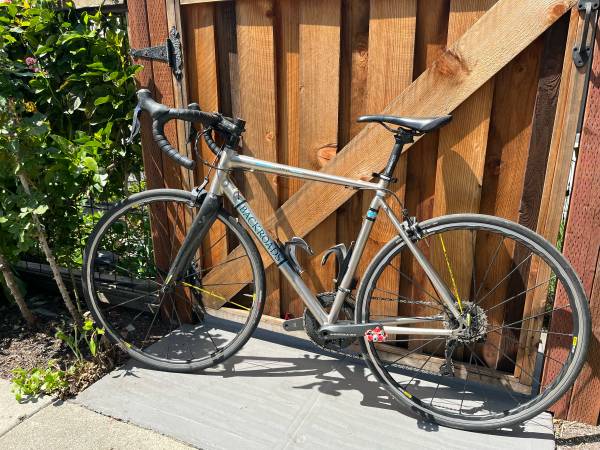 Medium Backroads Ti road bike with electronic shifting 1
