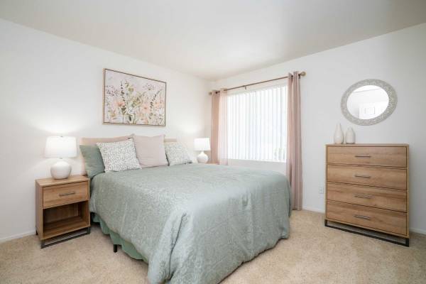$1,979 / 1br - 704ft2 - 1 Bed, Children's Play Area, Stackable Washer and Dryer (27303 N. Sara St., Los Angeles, CA)63840113981441124