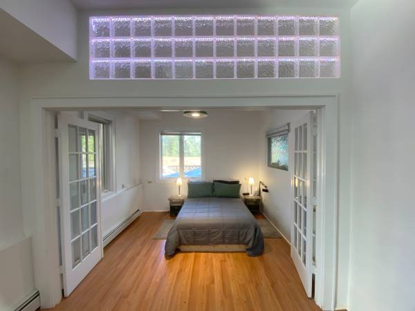 $1,975 / 1br - 700ft2 - Amplio apartamento en una hermosa casa en un tranquilo barrio campestre (New Paltz)64035735148162121