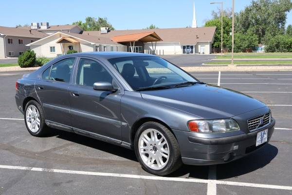 2004 Volvo S60  2.5T Sedan - $5,999 (Victory Motors of Colorado)63619674344705121