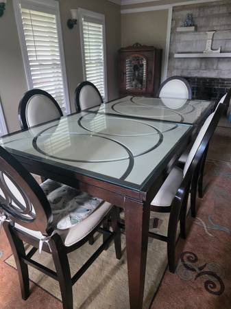 Dining table and 6 chairs 1