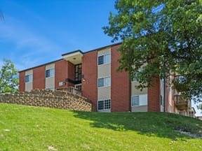 $760 / 1br - 650ft2 - Your Future Self Will Thank You for Moving Here (2040 Glass Rd NE, Cedar Rapids, IA)63863566339073121