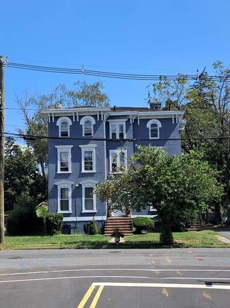 $900,000 / 7035ft2 - Estate Sale for 946 Central Ave & 222 East 9th Street in Plainfield (Plainfield)63762826770819120