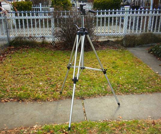 Bogen model 3040 - Professional Tripod - made in Italy, heavy duty 1