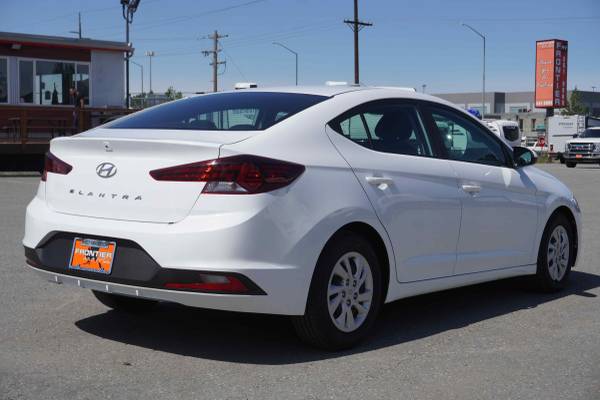 2019 Hyundai Elantra SE 2.0L I4 4D Sedan - $15,995 (Anchorage)63470606227585124