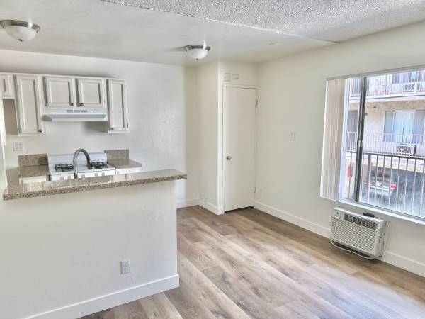 $1,650 / 1br - Amazing 1 bedroom unit (North Hollywood)63871321269377122