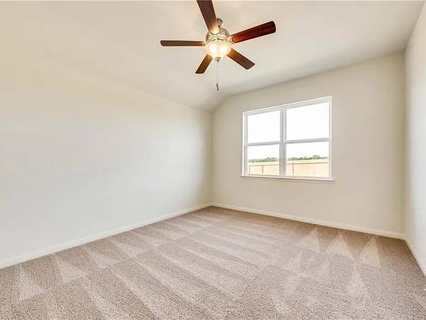 $1255.00 / 3br - 1577ft2 - Renovated 3BR House for rent63867601551619123
