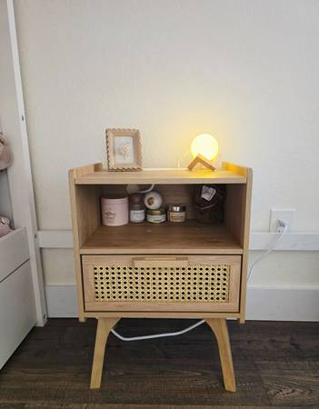 Nightstand 1