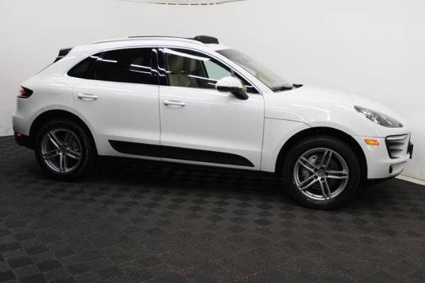 2015 Porsche Macan S - $14,411 (+ Precise Automotive Group)63616175902083123