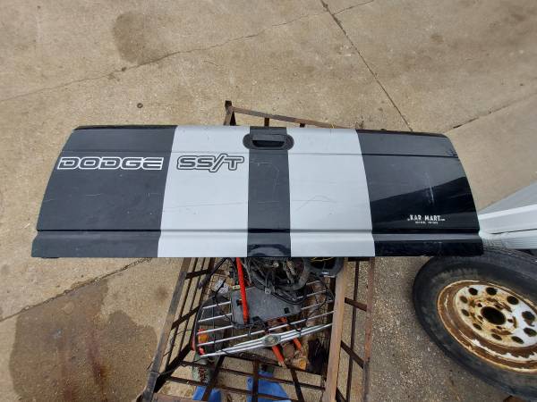 Dodge truck tailgate 1