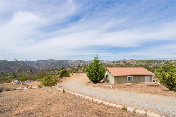 $400,000 4.84 Acres Vacant Land - Build Your Dream Estate in Wine Country (Fallbrook)63878583024771124