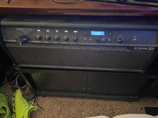 Line 6 Spider V Guitar AMP, Donner Guitar Effects package 1