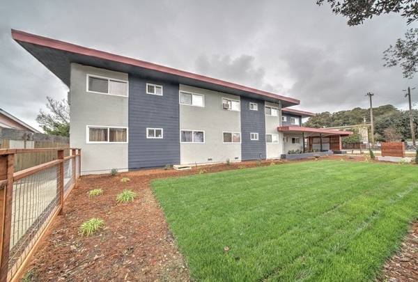 $2,104 / 2br - 1 Month Free and $1,750 Look and Lease Promotion! (hayward / castro valley)63687423070211123